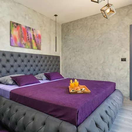 Lavanda By 4*